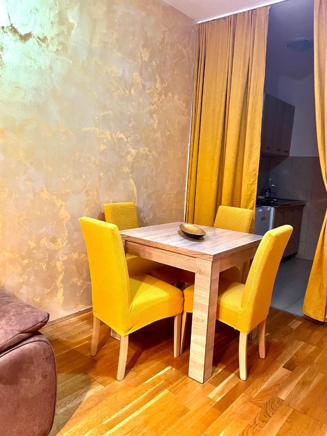 Appartamento Naki Apartman Podgorica Esterno foto