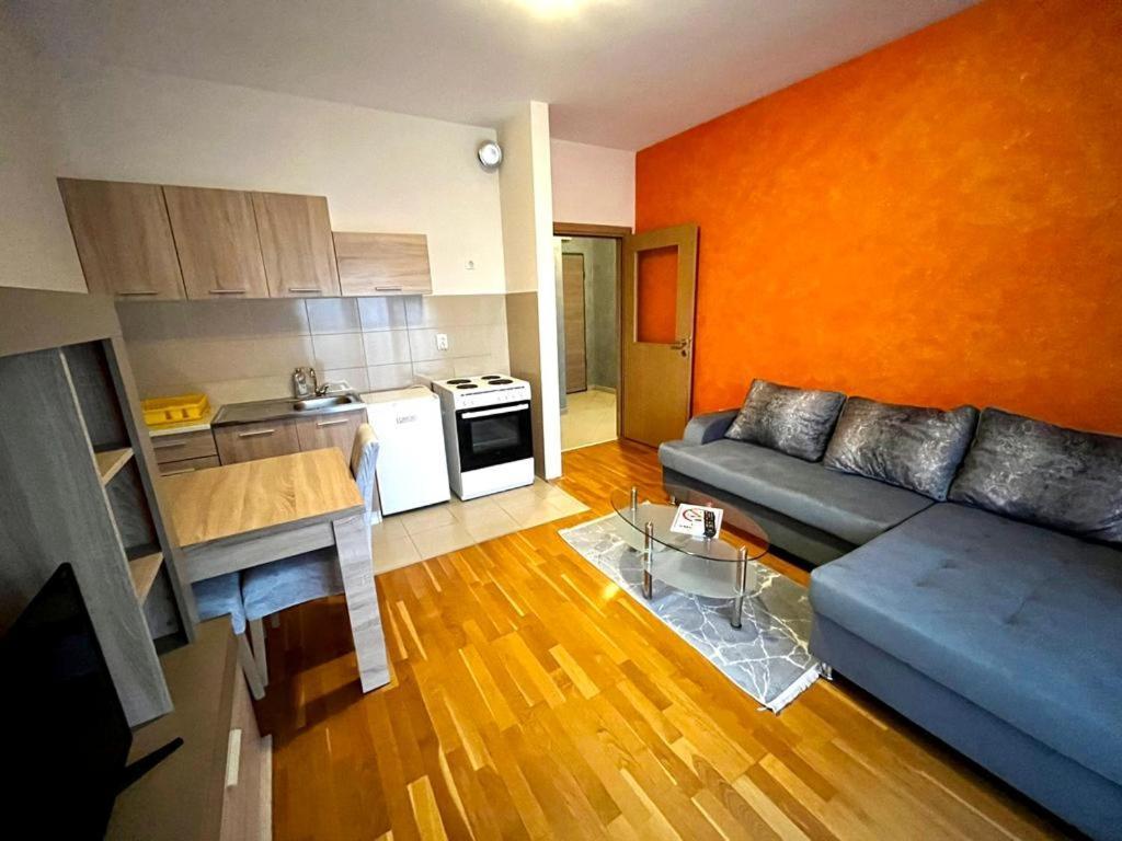 Appartamento Naki Apartman Podgorica Camera foto